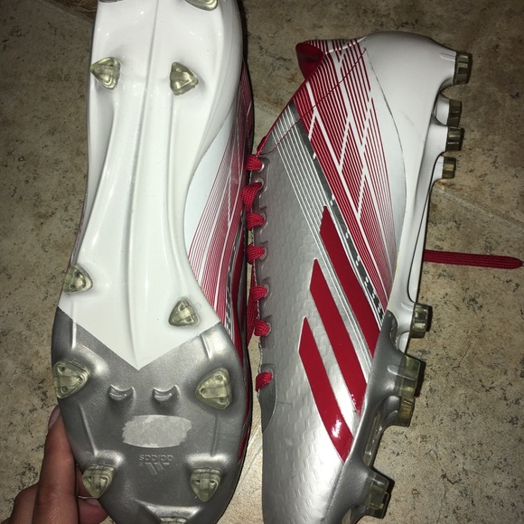 Football cleats - Picture 3 of 3